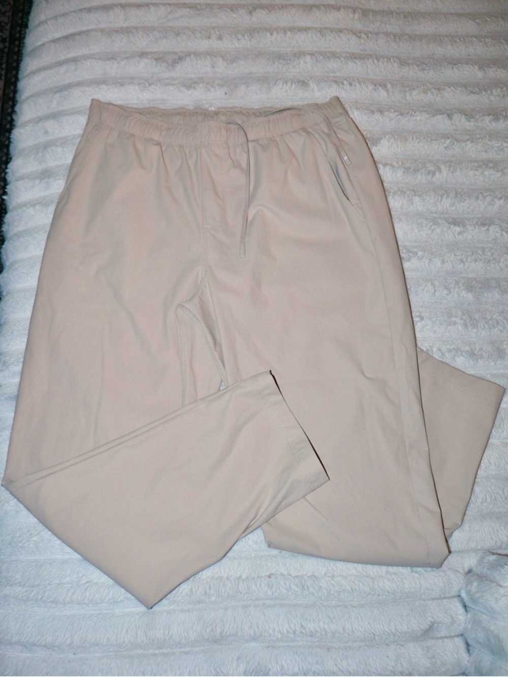 Fabletics Men's Casual Elastic-Waist Drawstring Pants - Beige